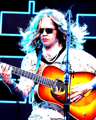 Billy Strings Boston