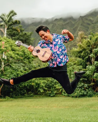 Jake Shimabukuro Boston