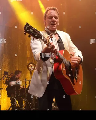 Kiefer Sutherland Boston