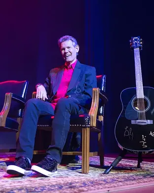 Randy Travis New London