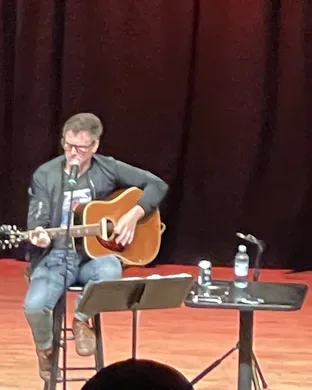 Stephen Lynch Boston